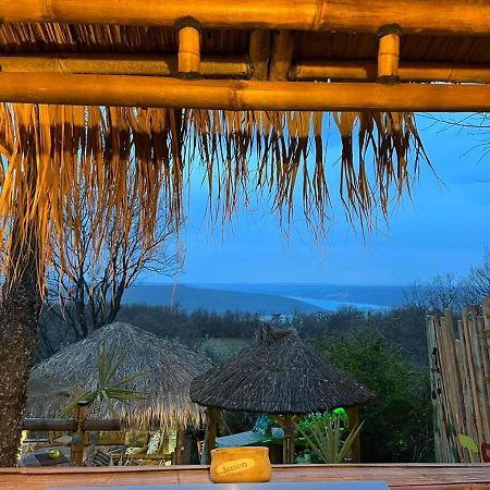 La Lyalis Bed & Breakfast Aiguines Ngoại thất bức ảnh