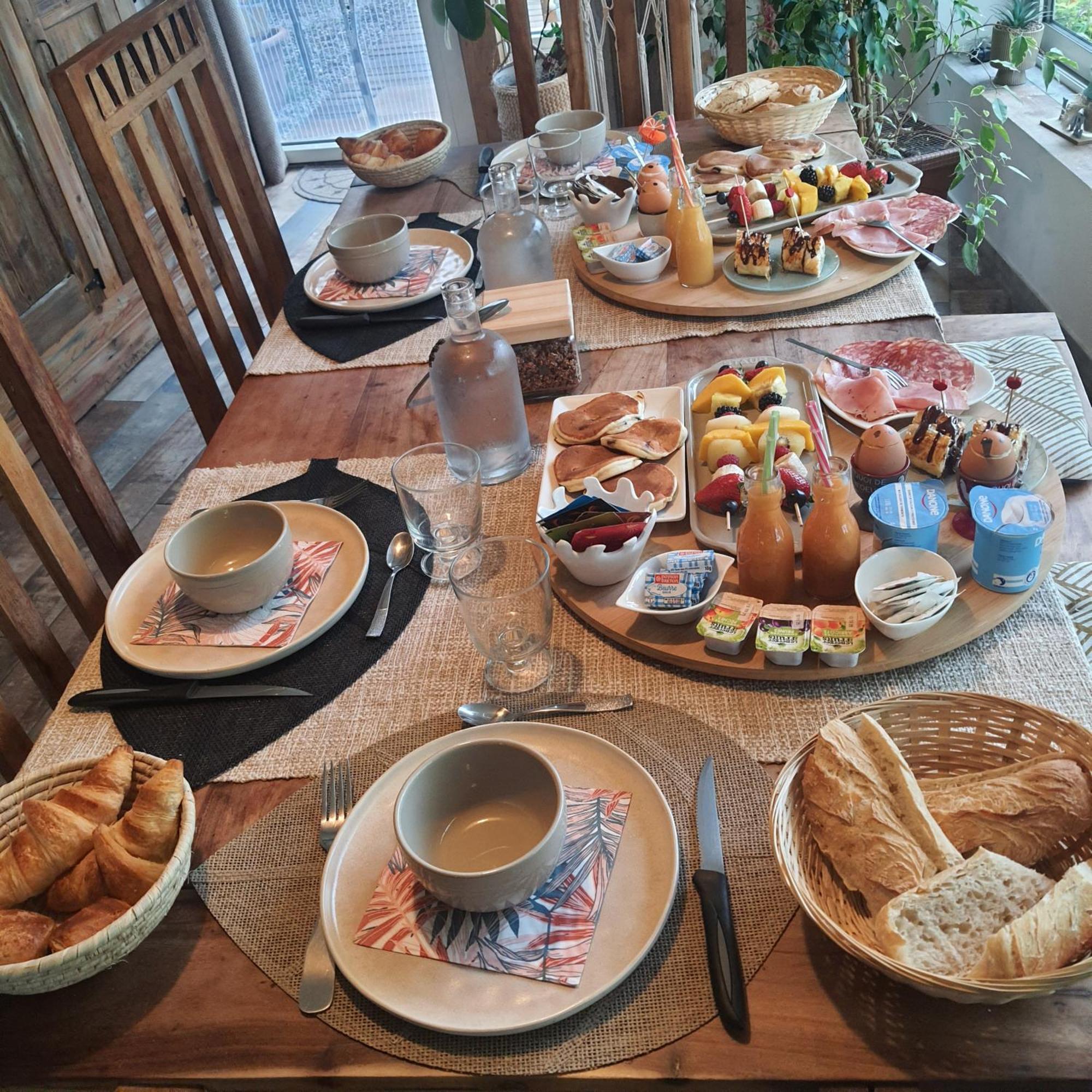 La Lyalis Bed & Breakfast Aiguines Ngoại thất bức ảnh